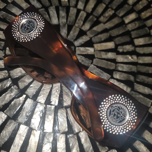 Versace Havana Brown Vintage Sunglasses - Picture 15 of 15